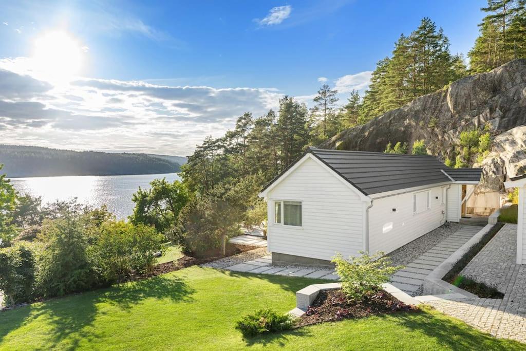 Sommerhus Ved Iddefjorden Халден Экстерьер фото